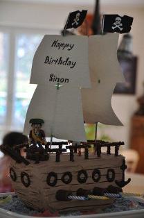 pirate ship cake